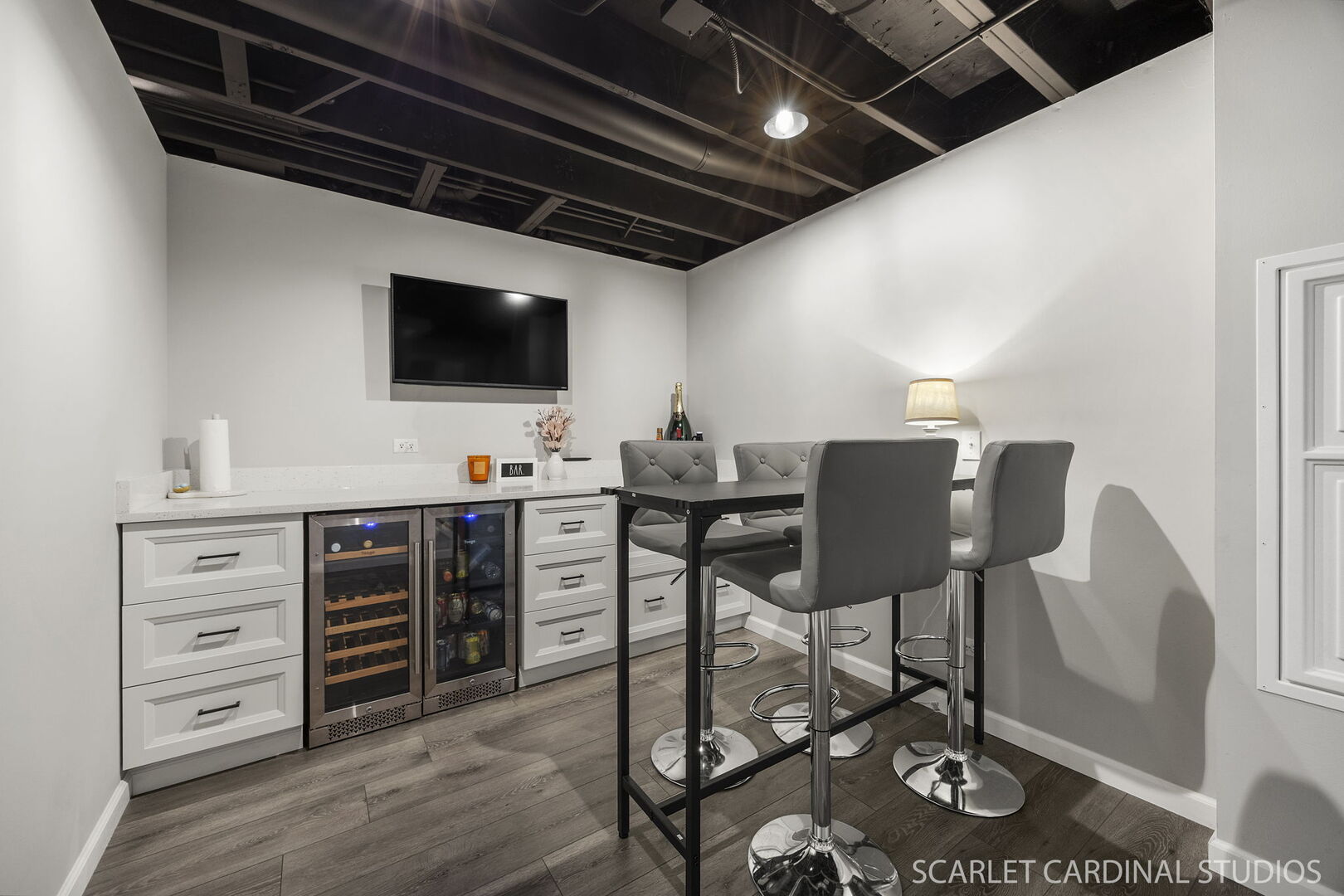 1208 Thackery Court, Naperville, IL 60564