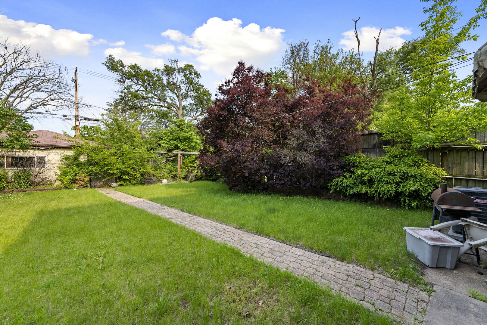 9901 S Calhoun Avenue, Chicago, IL 60617
