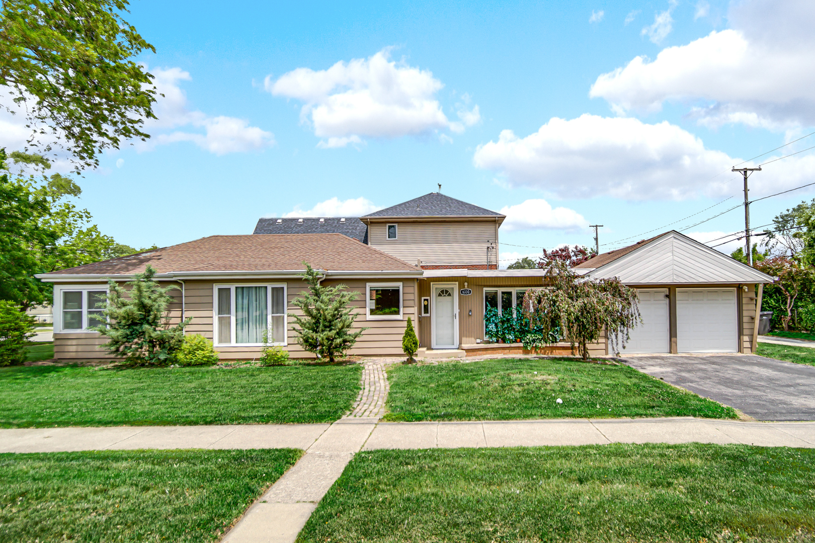 6330 107th Street, Chicago Ridge, IL 60415