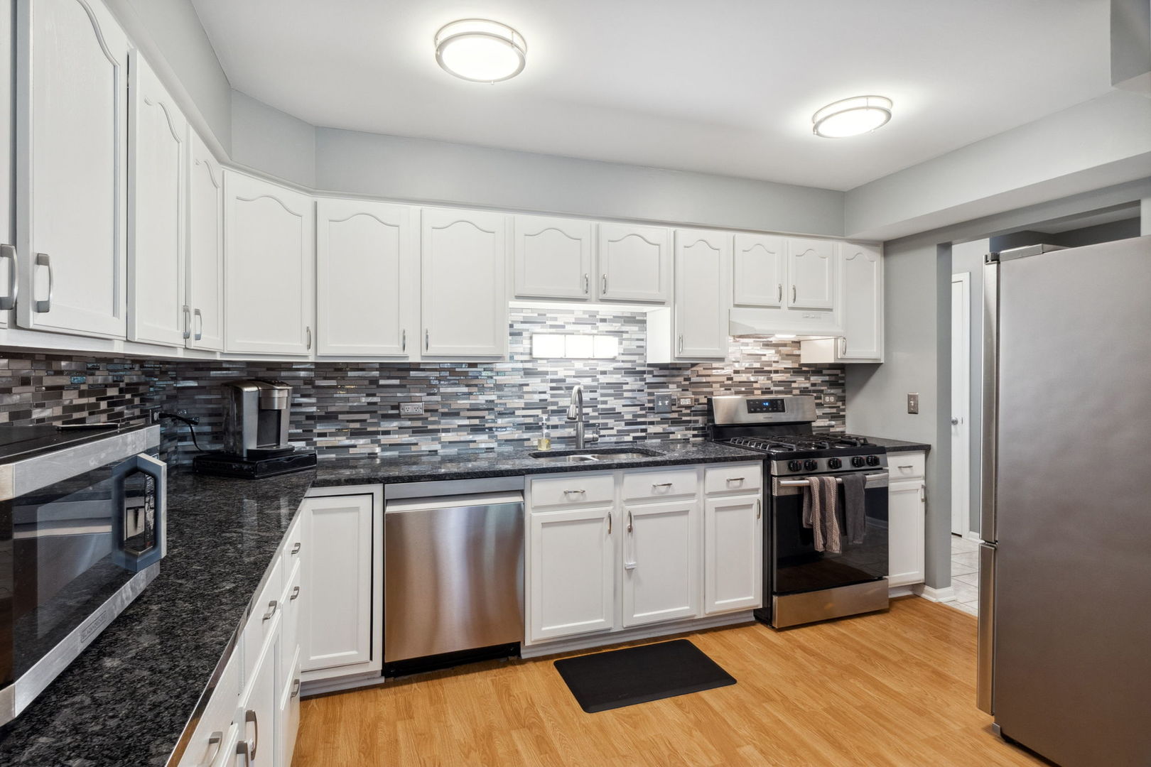 7953 160th Street, Tinley Park, IL 60477
