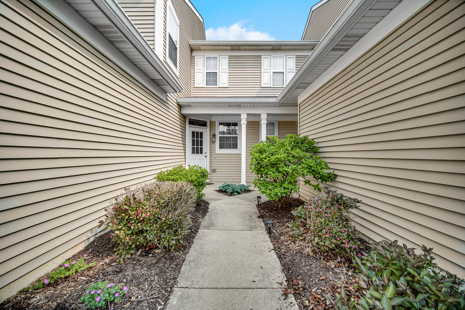 2806 Vernal Lane #2806, Naperville, IL 60564