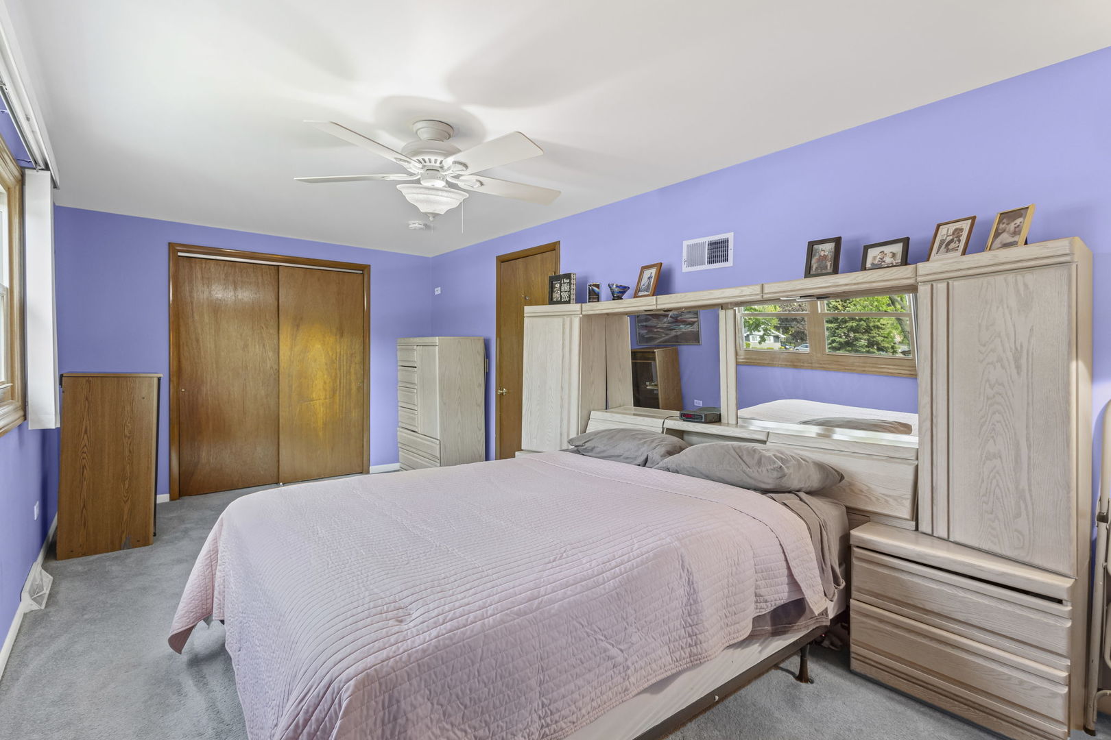 5445 Vine Street, Oak Forest, IL 60452