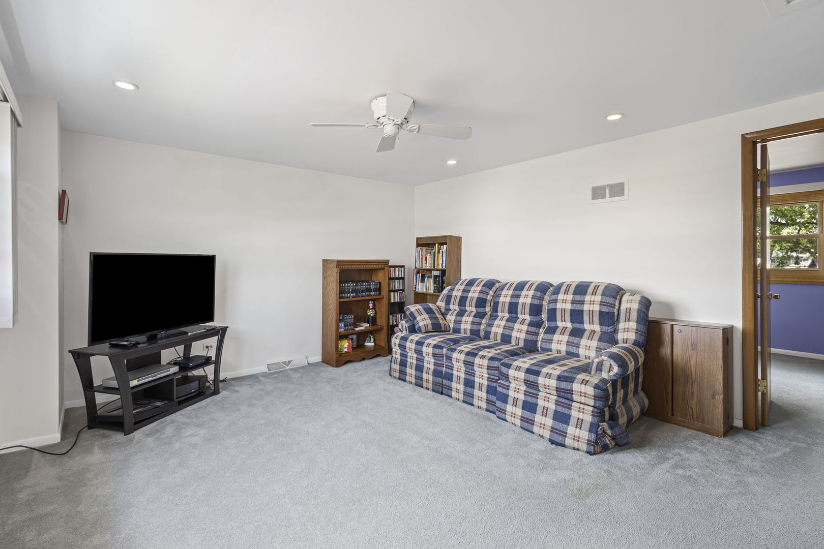 5445 Vine Street, Oak Forest, IL 60452