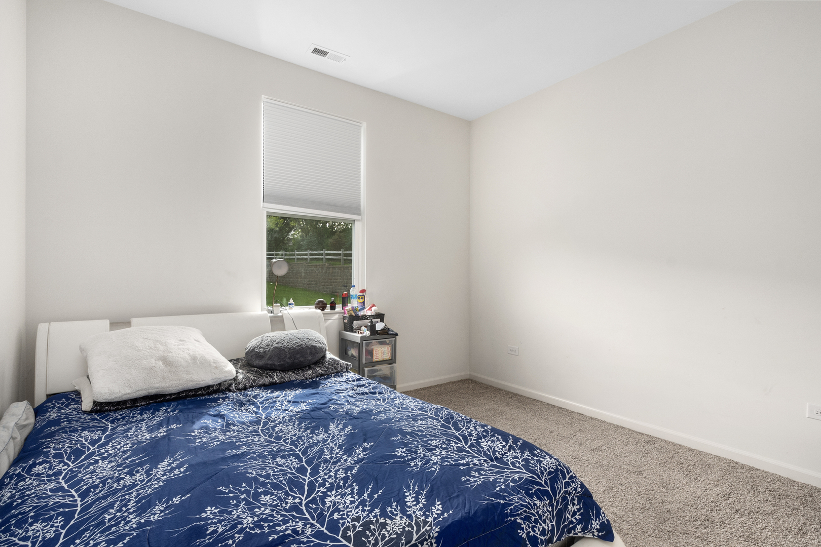 216 Sussex Court, North Aurora, IL 60542