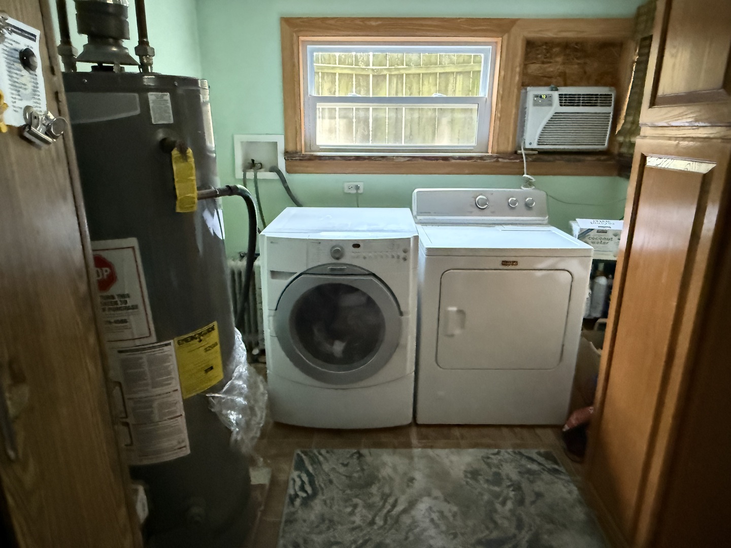 2110 N Mobile Avenue, Chicago, IL 60639