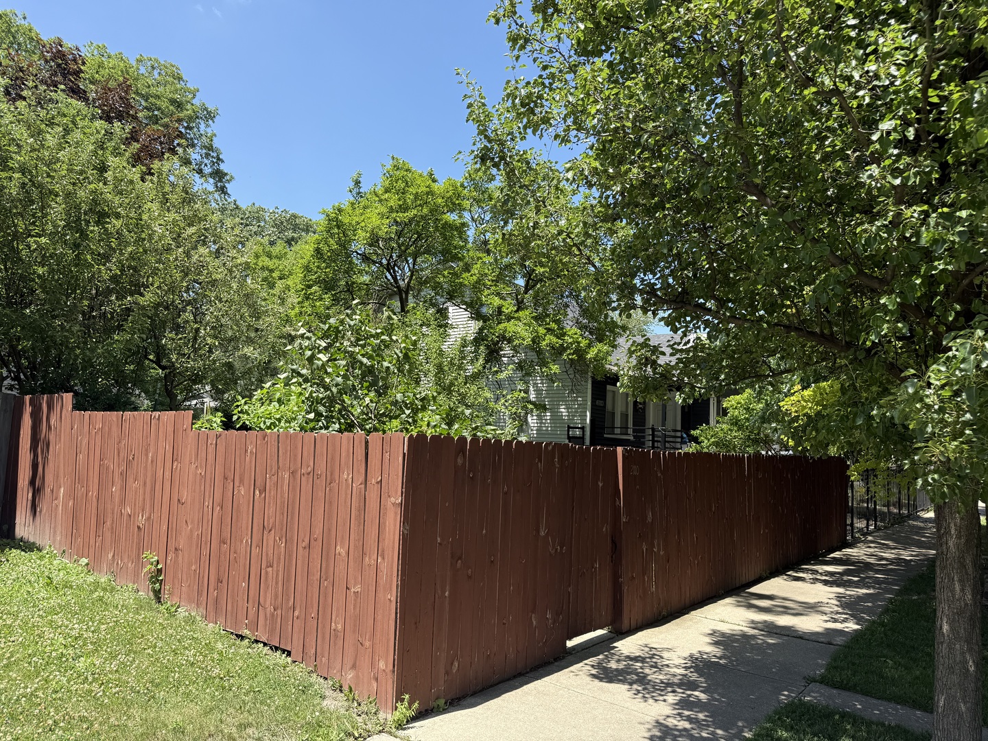 2110 N Mobile Avenue, Chicago, IL 60639