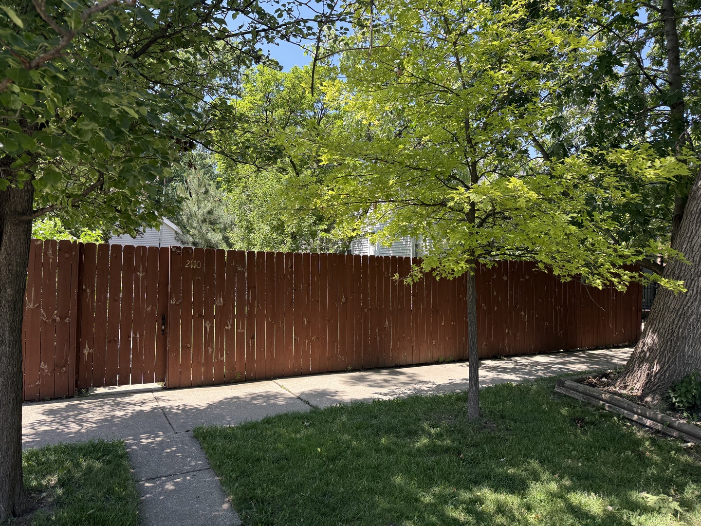 2110 N Mobile Avenue, Chicago, IL 60639