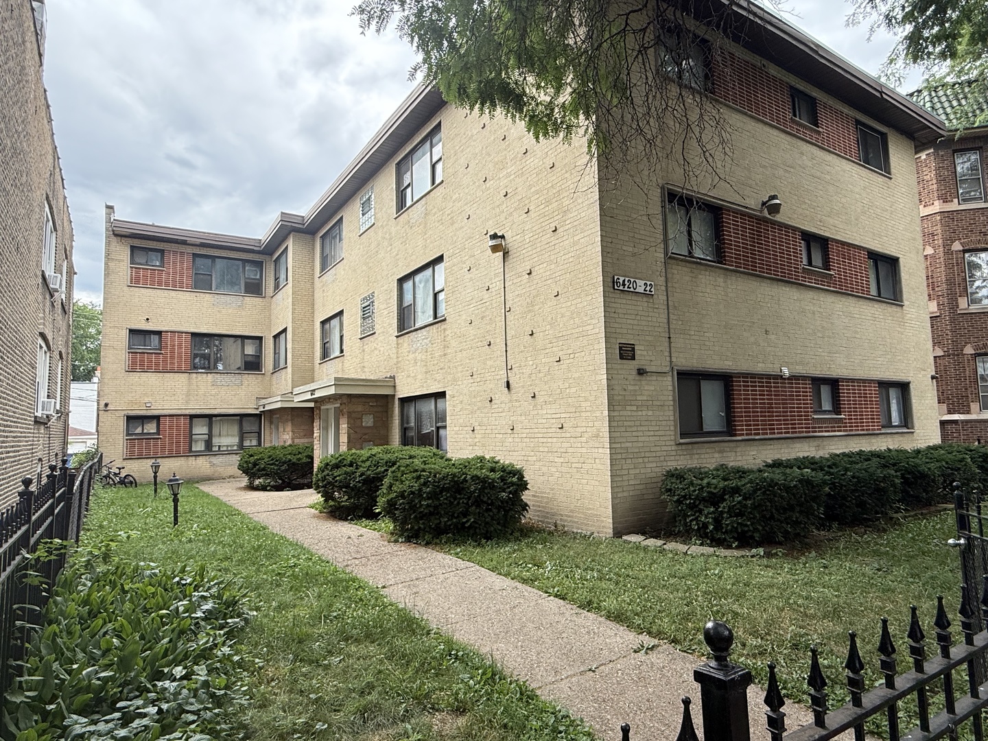6422 N Hamilton Avenue #3A, Chicago, IL 60645