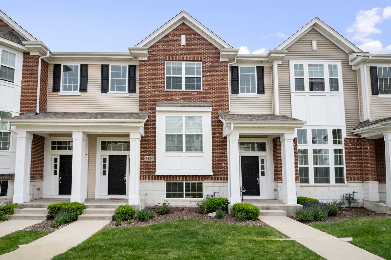 4426 Monroe Court, Naperville, IL 60564
