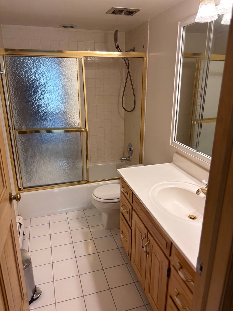 1015 Deerfield Road #132, Deerfield, IL 60015