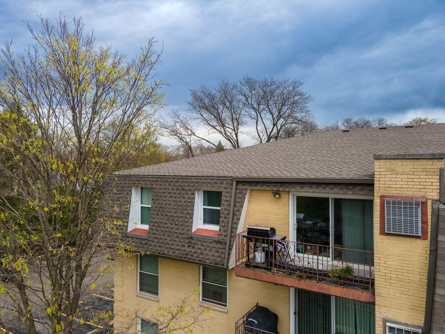 810 N River Road #3A, Mount Prospect, IL 60056