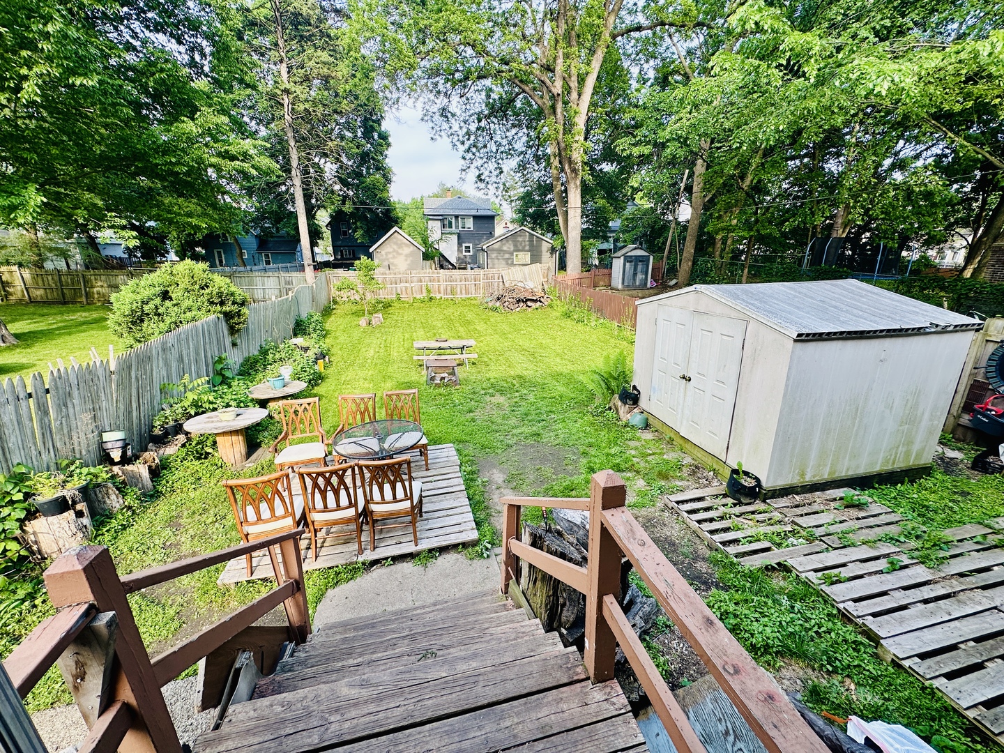 45 WOODLAND Avenue, Elgin, IL 60123