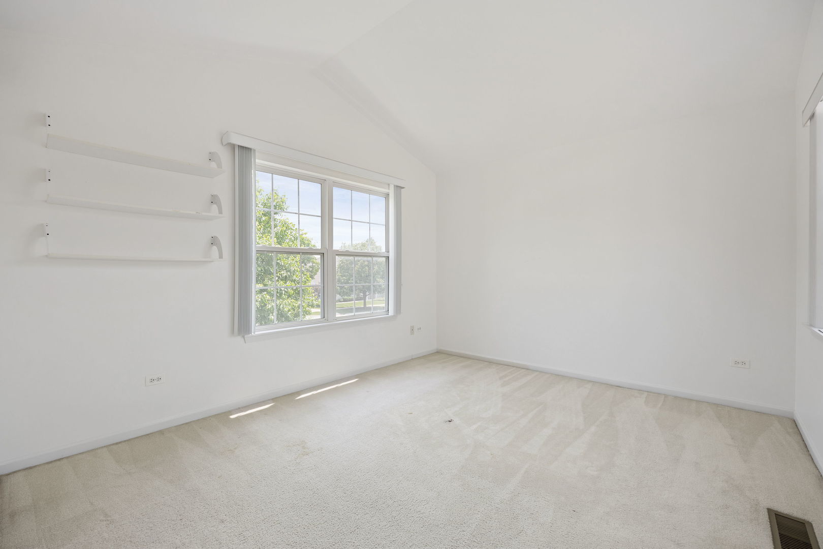 2311 Sheehan Drive, Naperville, IL 60564