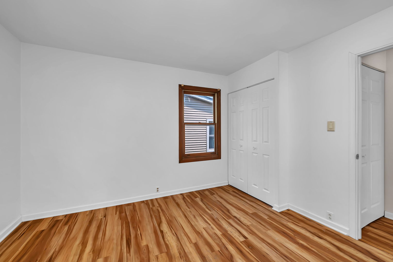 402 Kenyon Avenue, Romeoville, IL 60446