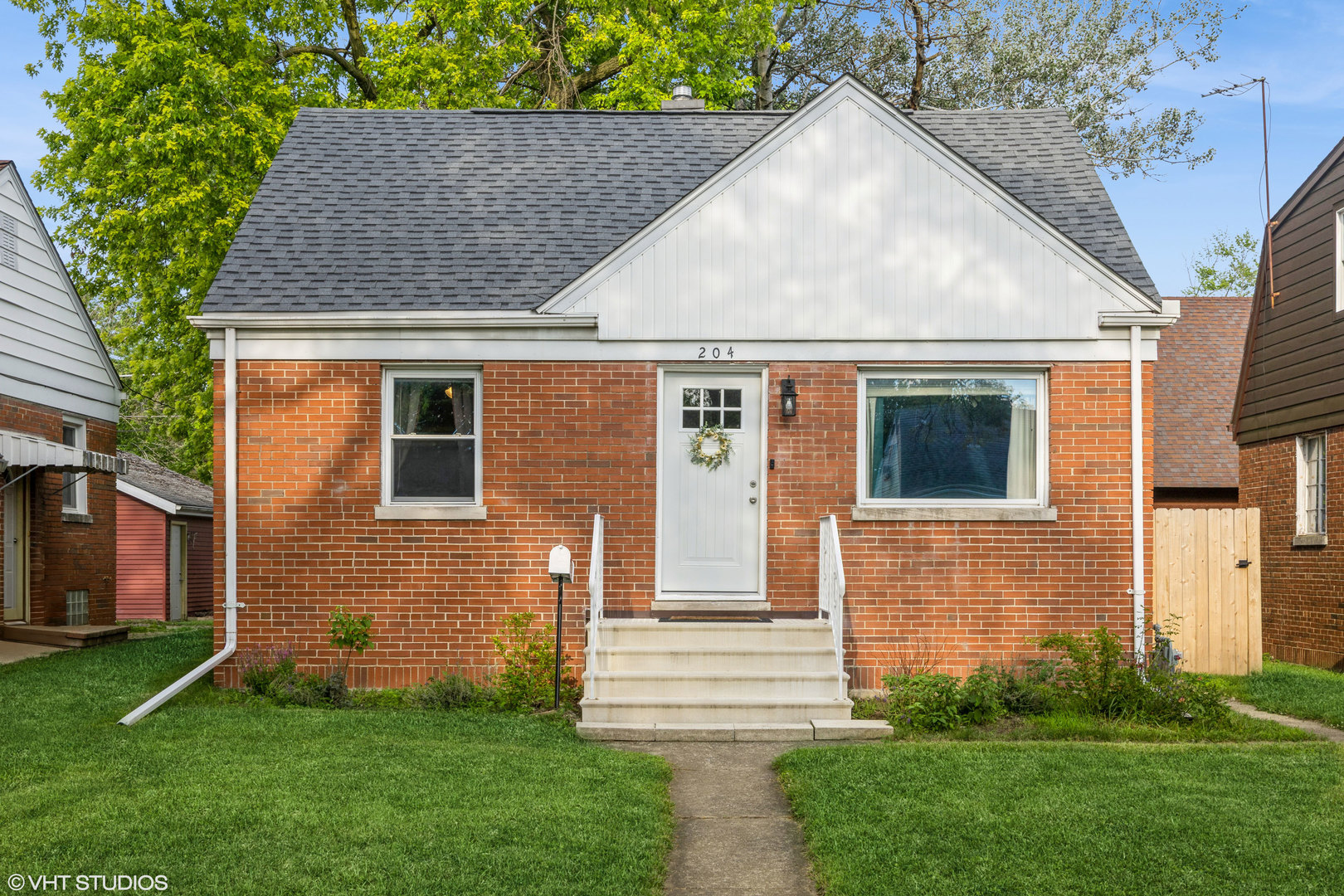 204 Earl Avenue, Joliet, IL 60436