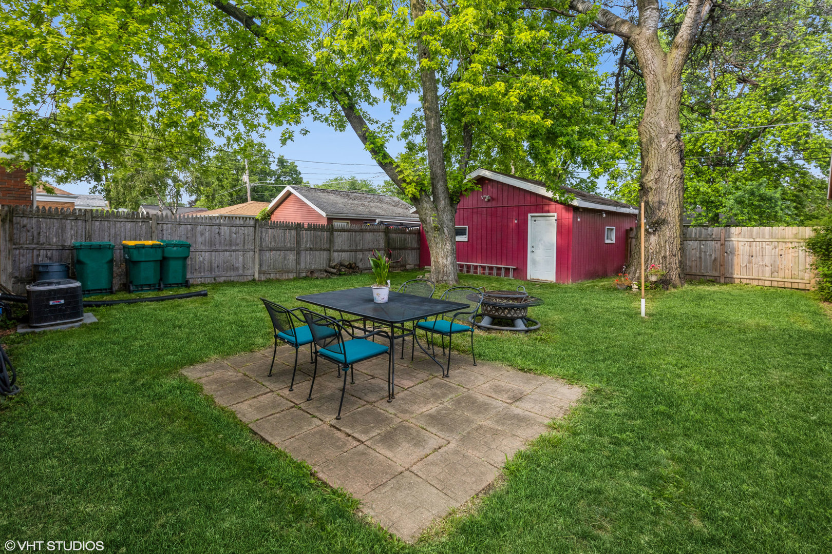 204 Earl Avenue, Joliet, IL 60436
