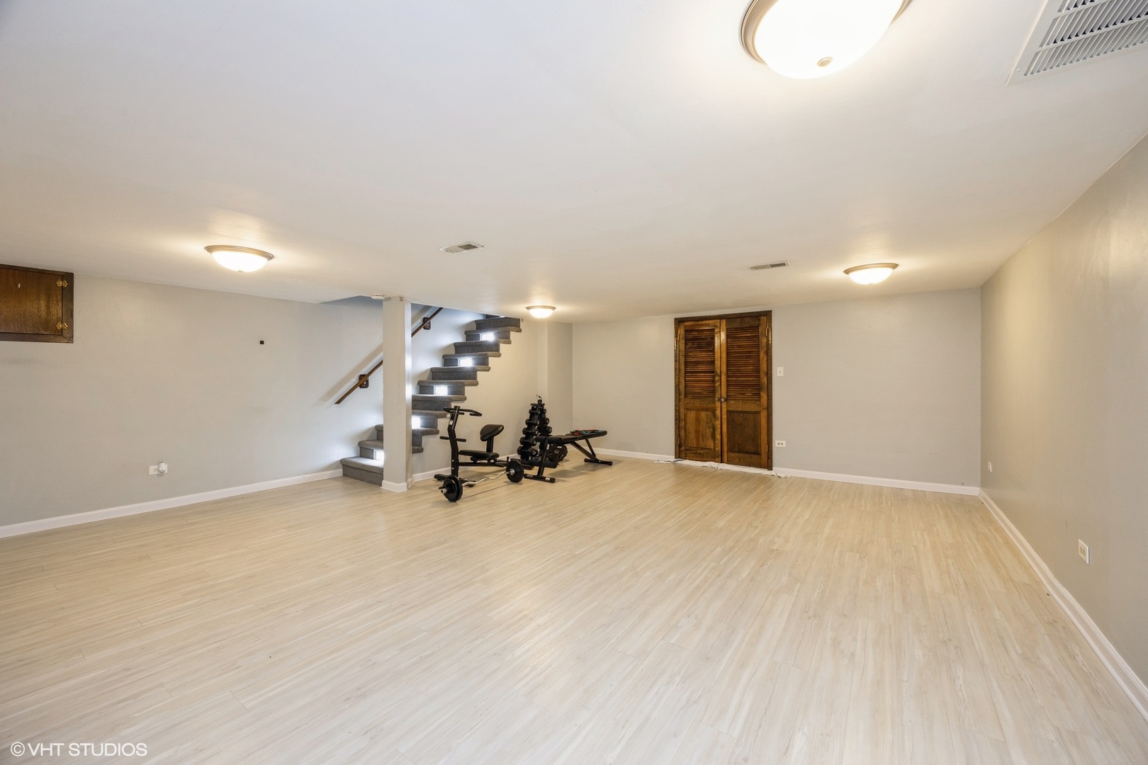 4 Cour La Salle Court, Palos Hills, IL 60465