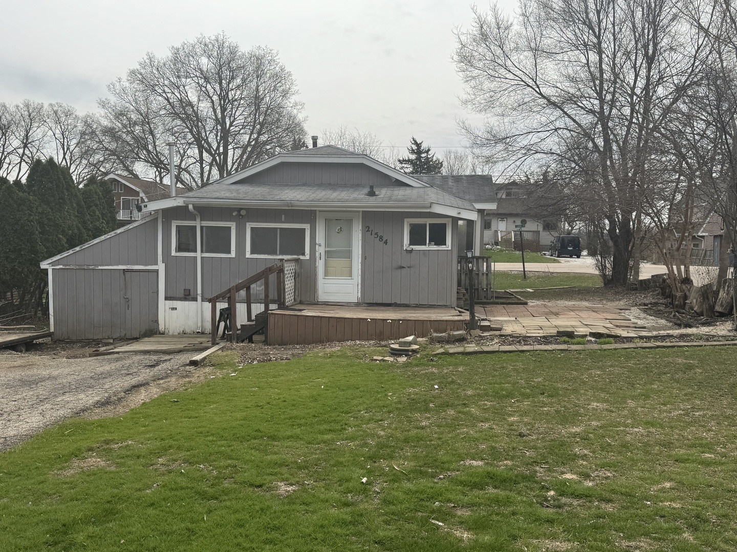 21584 W Lake Avenue, Lake Villa, IL 60046