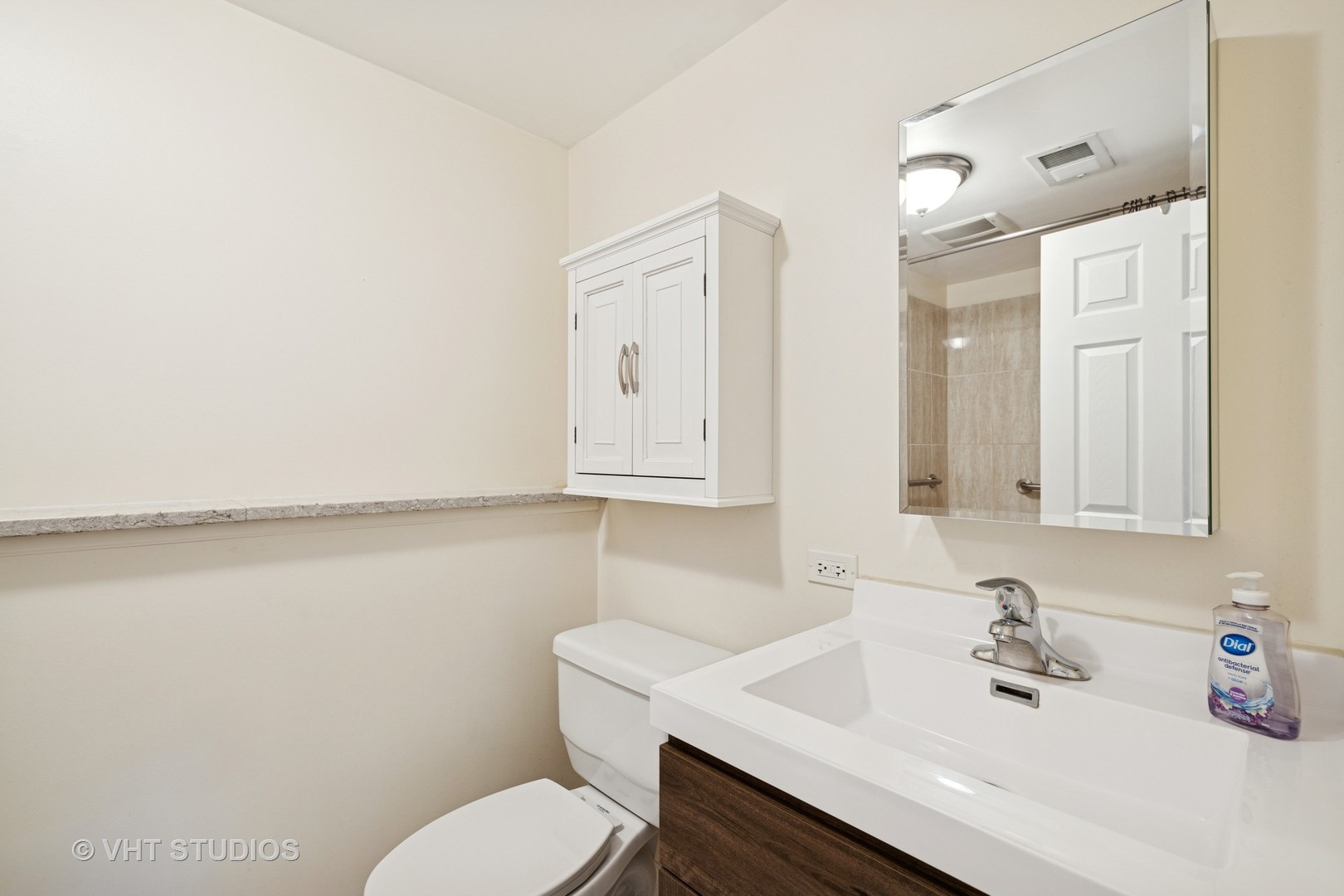 1341 E Kenilworth Avenue, Palatine, IL 60074