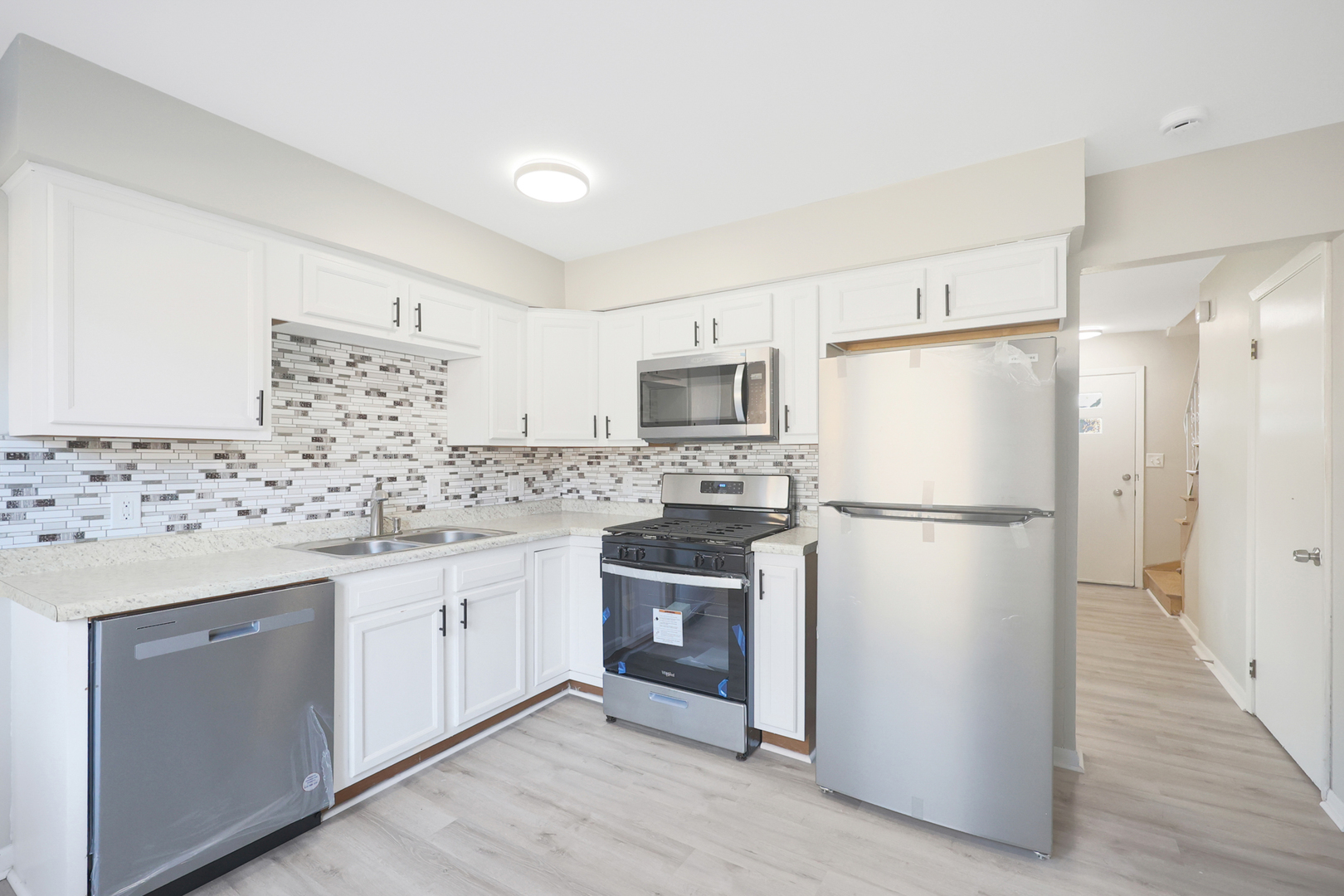 9002 N Clifton Avenue, Niles, IL 60714