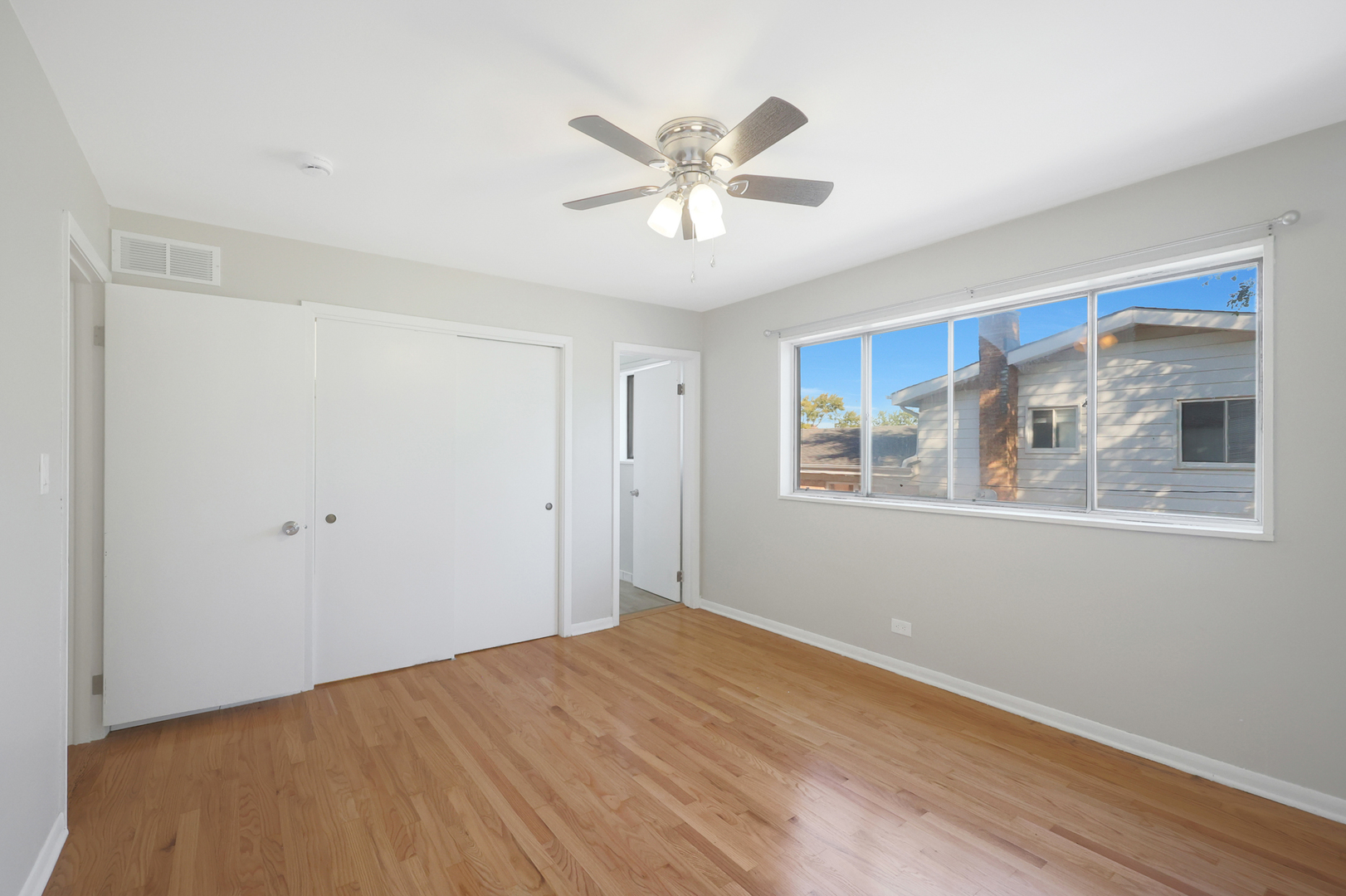9002 N Clifton Avenue, Niles, IL 60714