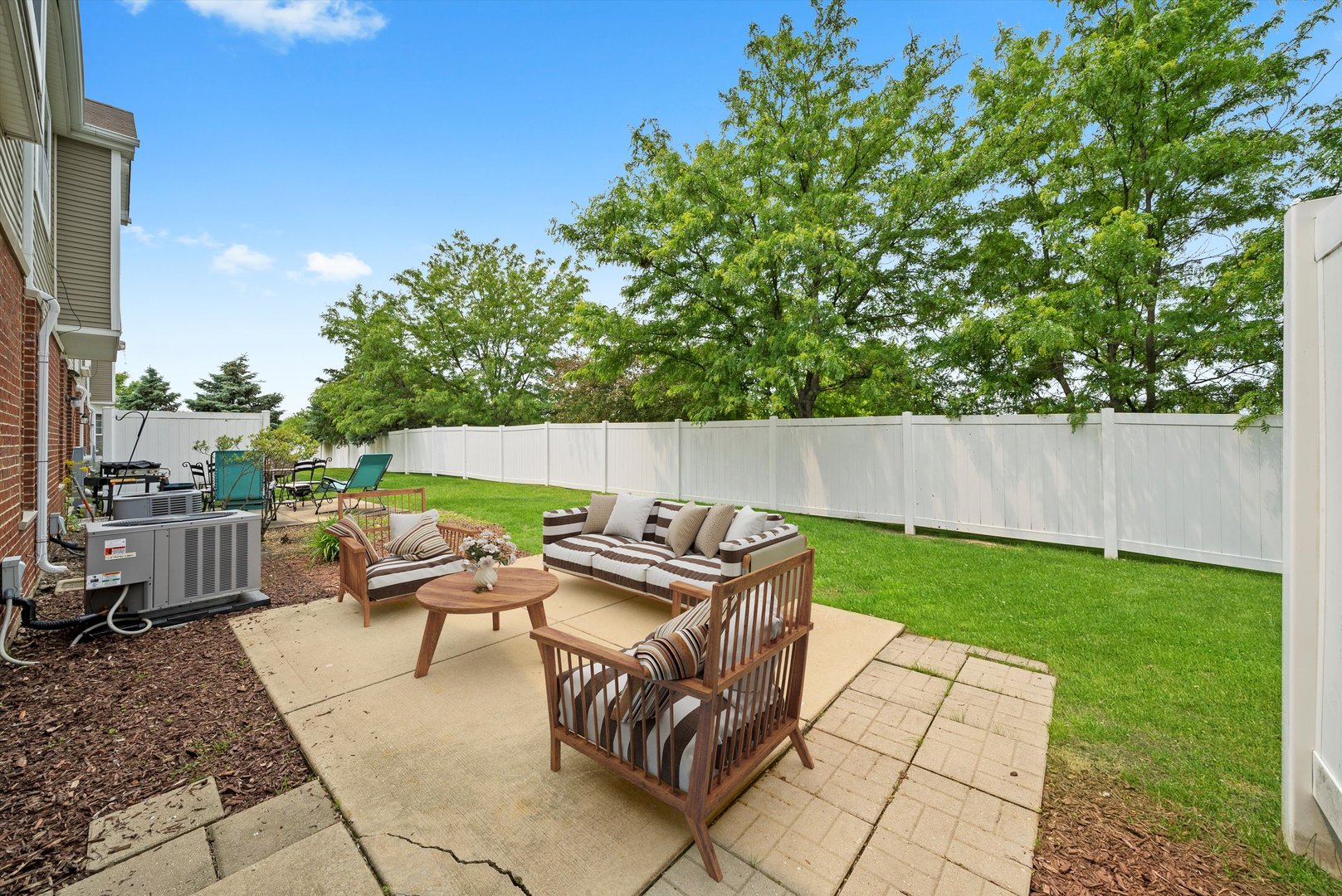 1133 Heron Circle, Joliet, IL 60431