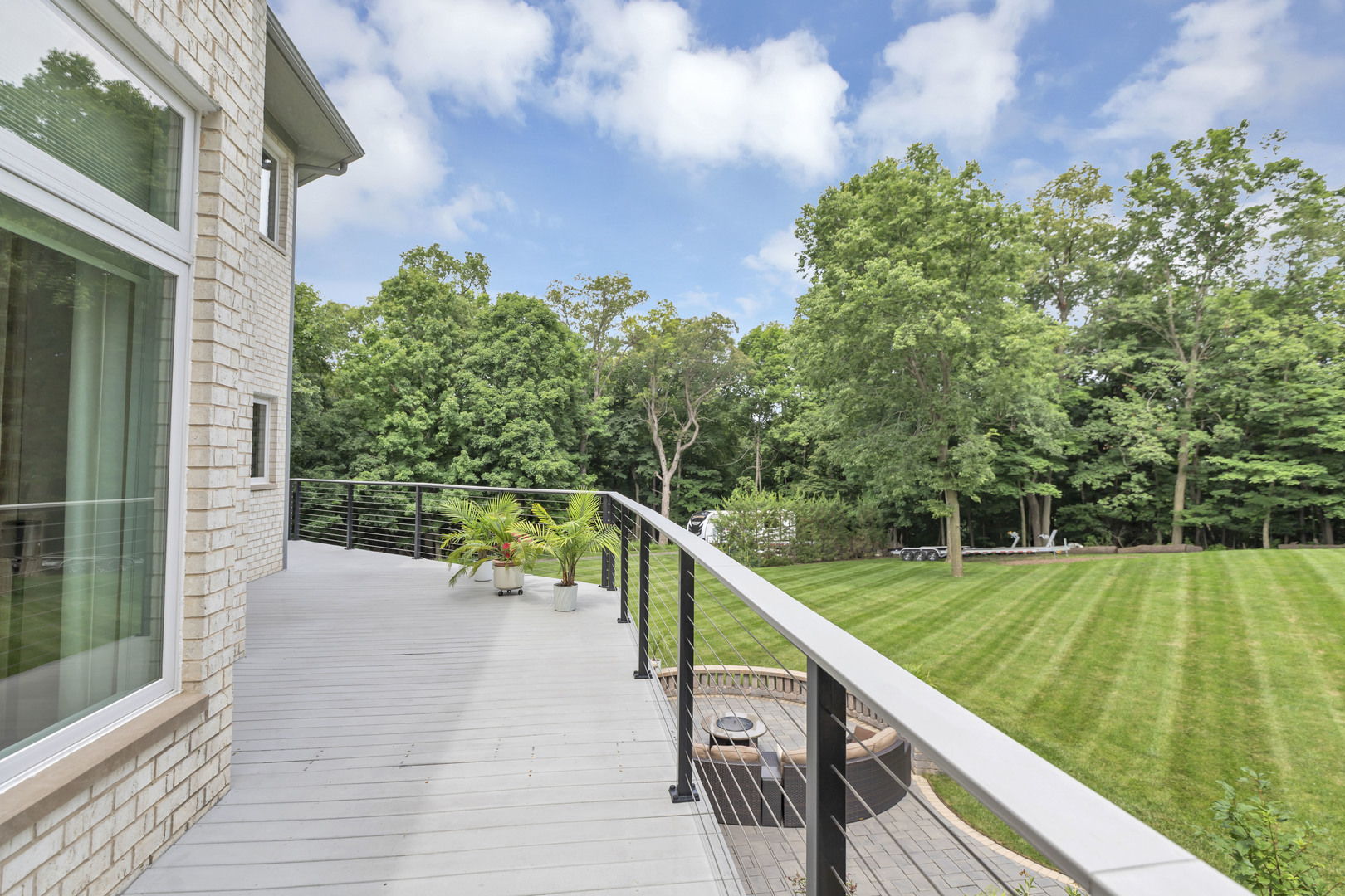 10470 N River Road, Barrington Hills, IL 60010