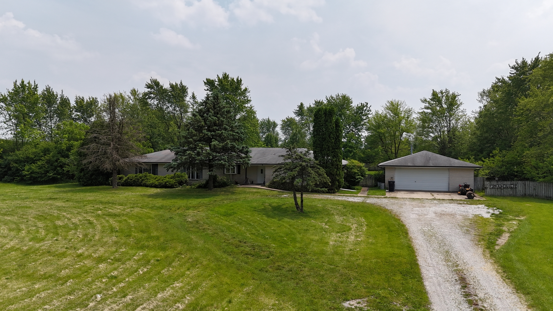 4247 W Church Road, Beecher, IL 60401