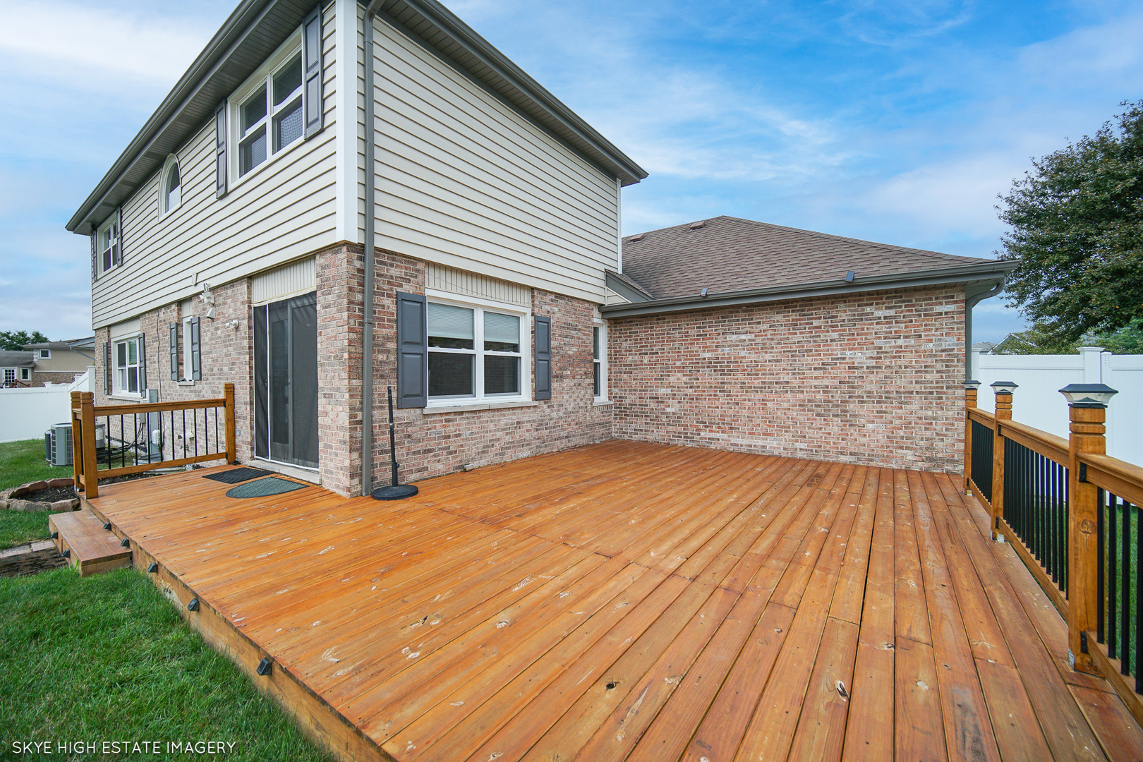 17739 Peacock Lane, Tinley Park, IL 60487