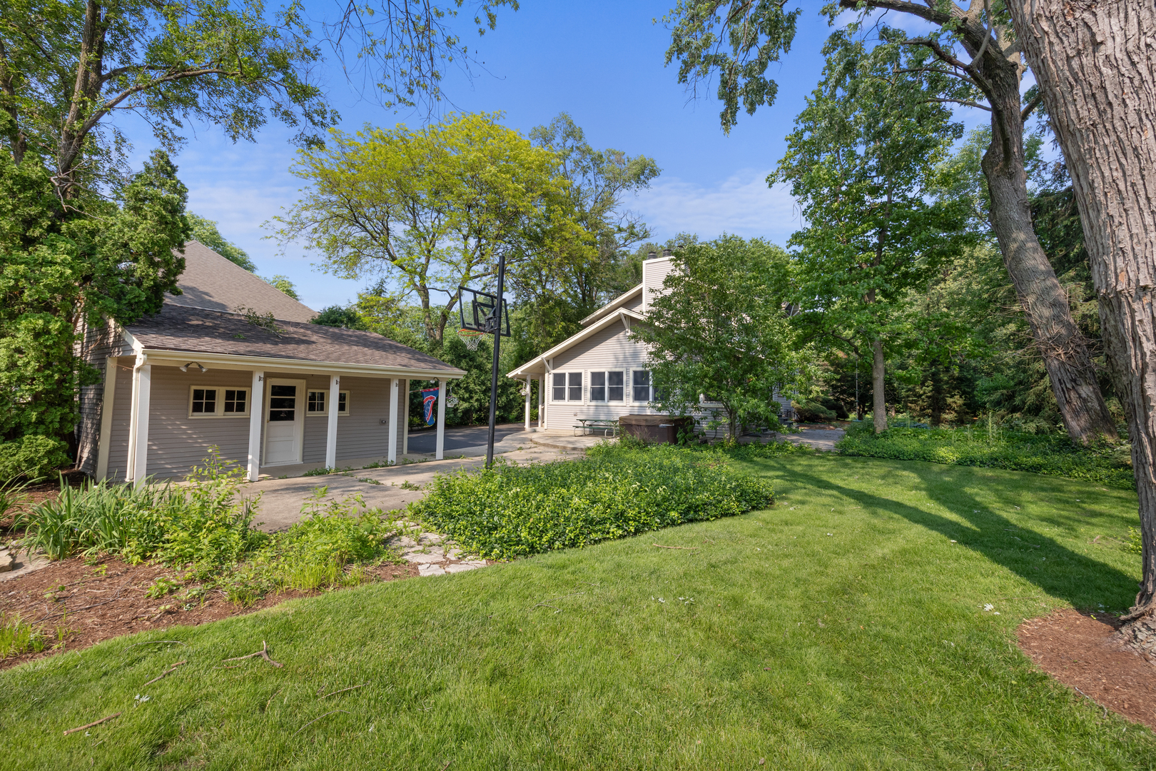 4416 Seeley Avenue, Downers Grove, IL 60515