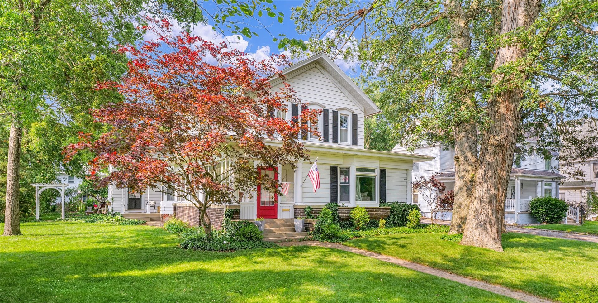 320 E Locust Street, Watseka, IL 60970