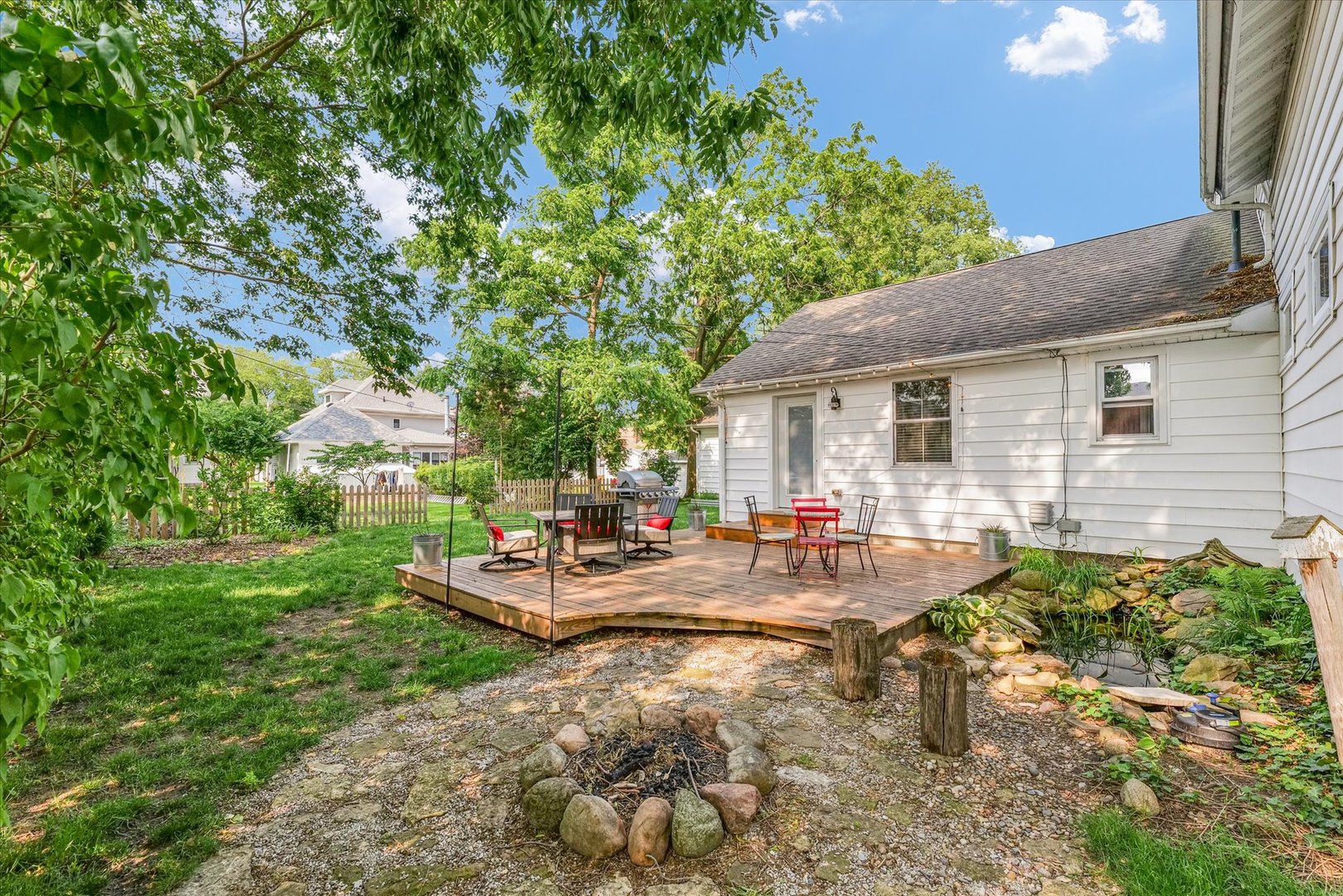 320 E Locust Street, Watseka, IL 60970