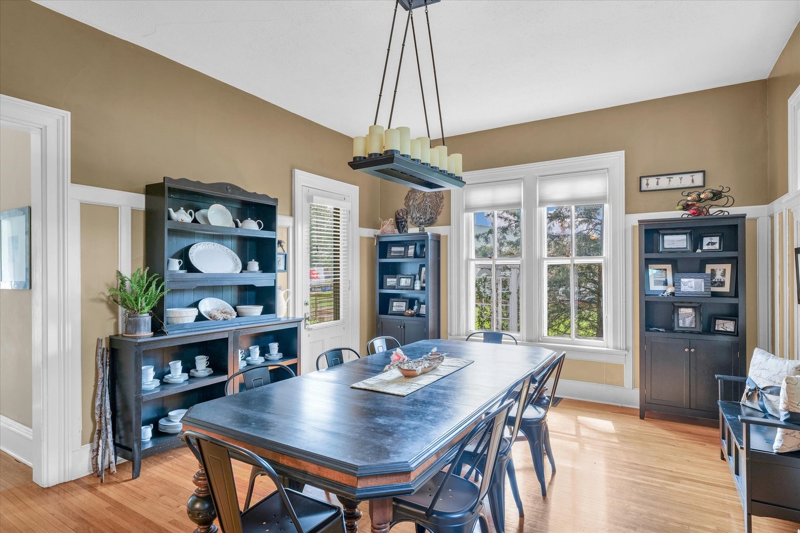 320 E Locust Street, Watseka, IL 60970