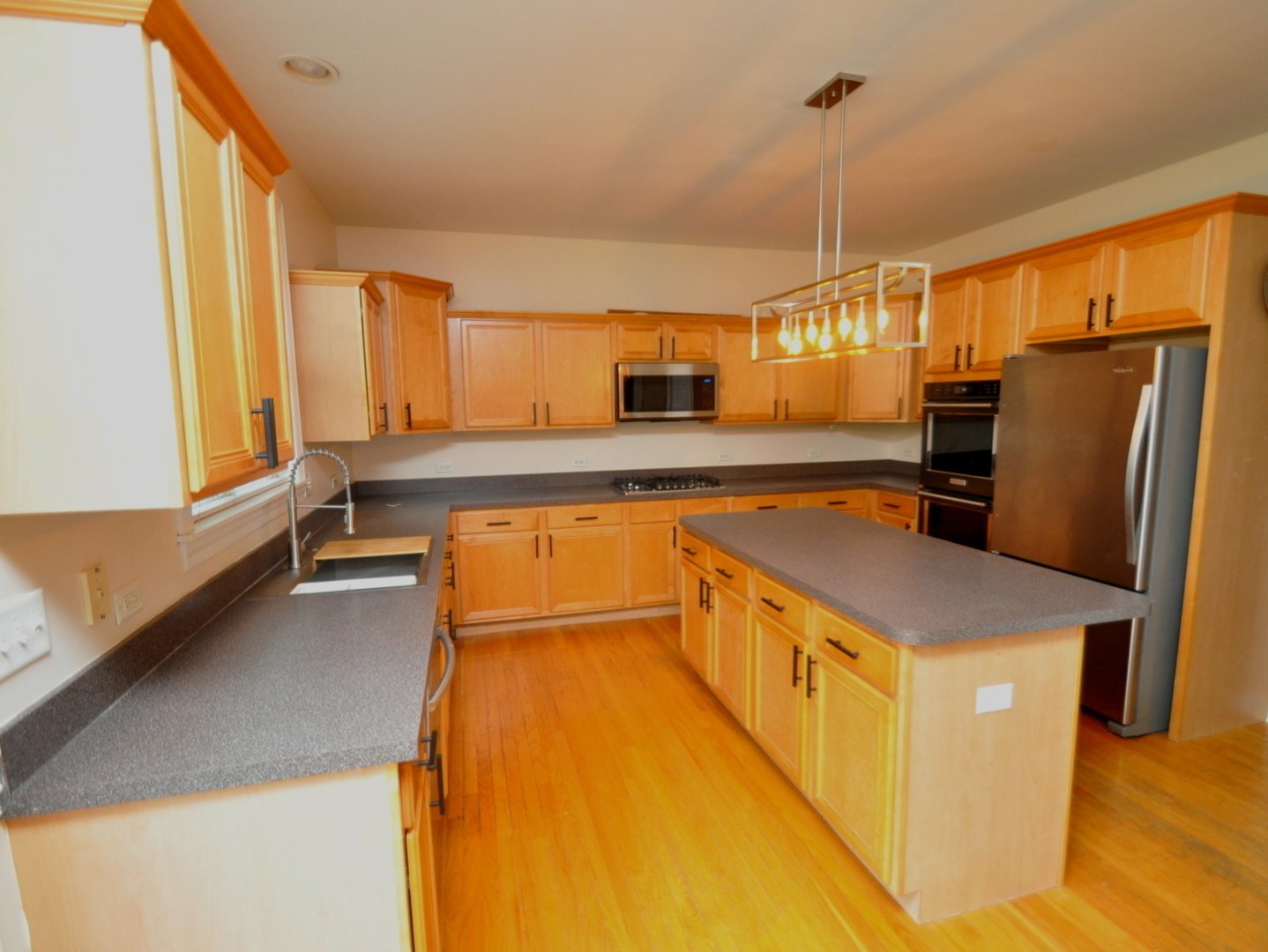 606 Reserve Lane, Joliet, IL 60431