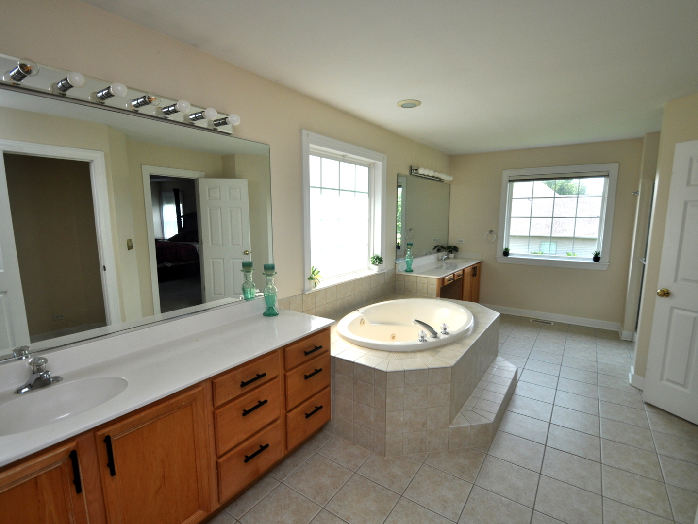 606 Reserve Lane, Joliet, IL 60431
