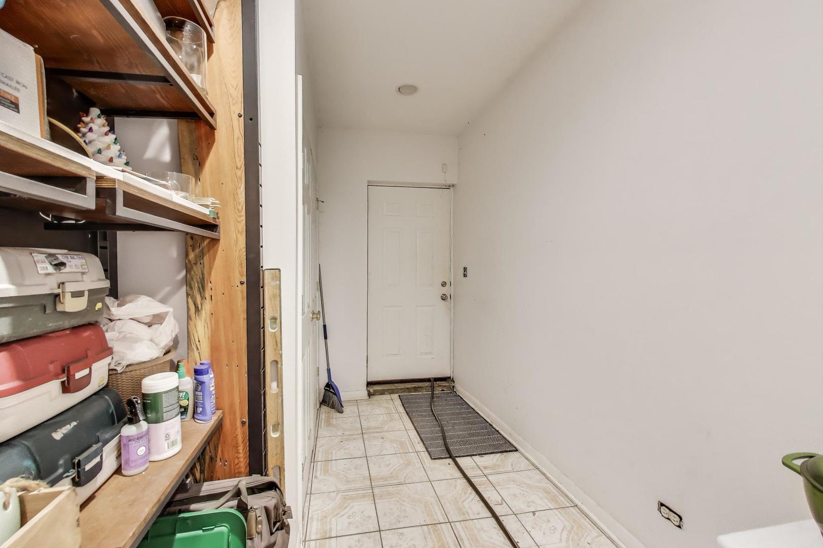 2058 W Washington Boulevard, Chicago, IL 60612