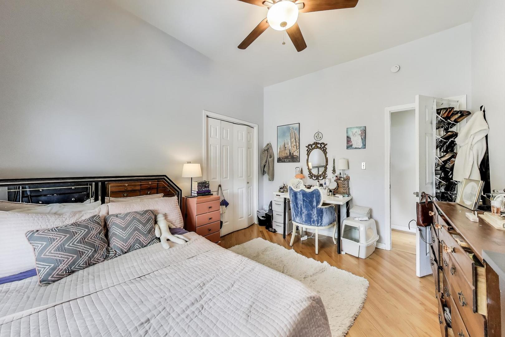 2058 W Washington Boulevard, Chicago, IL 60612