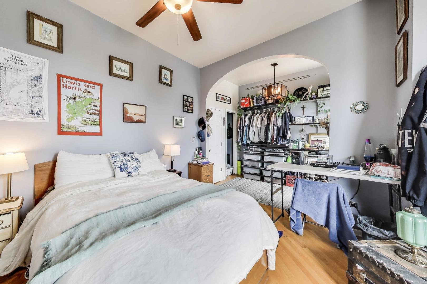 2058 W Washington Boulevard, Chicago, IL 60612