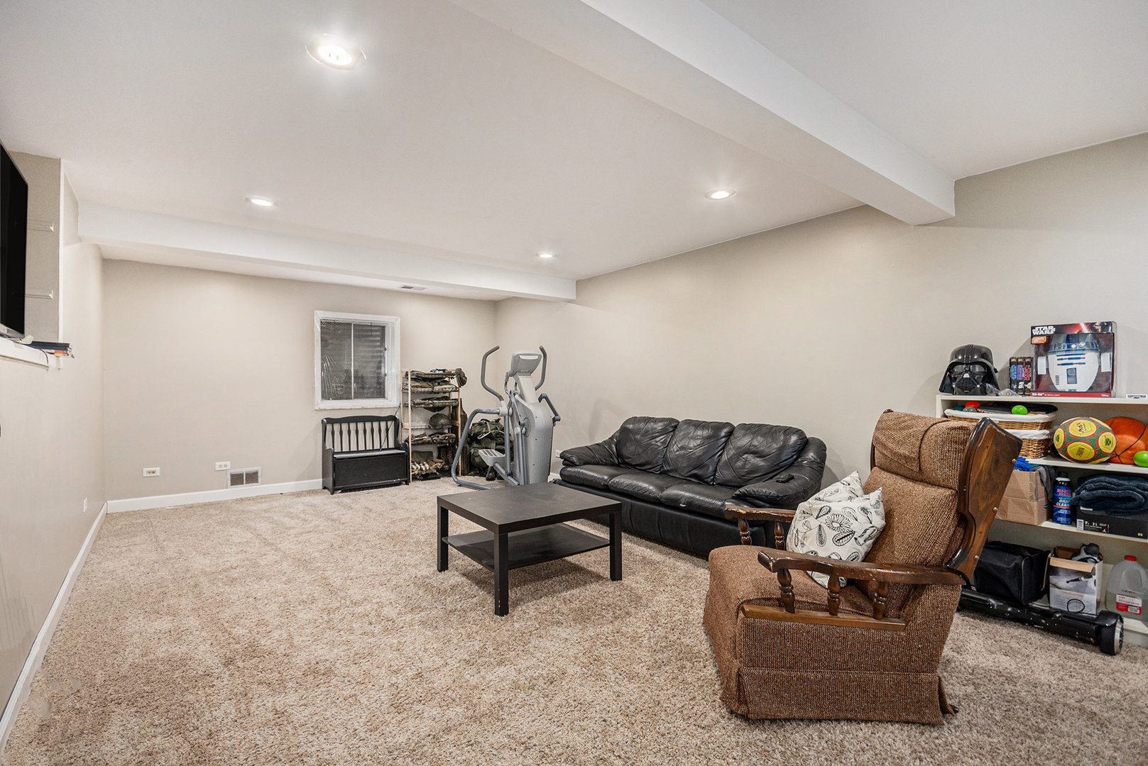 6621 W Victoria Drive, Oak Forest, IL 60452