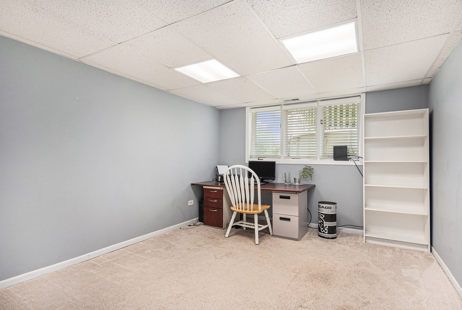 6621 W Victoria Drive, Oak Forest, IL 60452