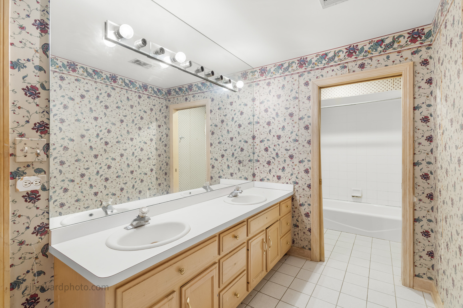 2471 Glen Eagles Drive, Olympia Fields, IL 60461