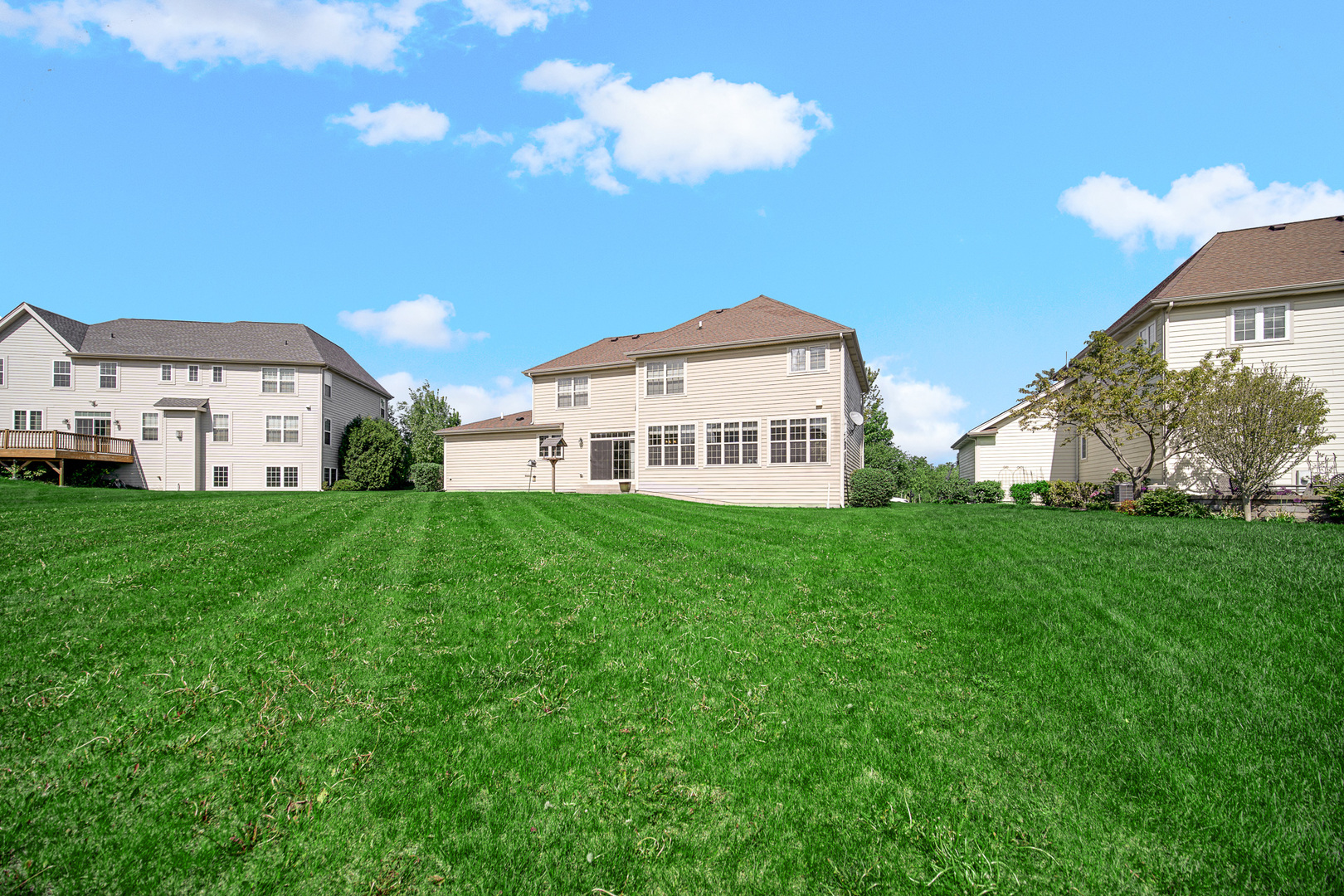 15 N Empress Drive, Hawthorn Woods, IL 60047