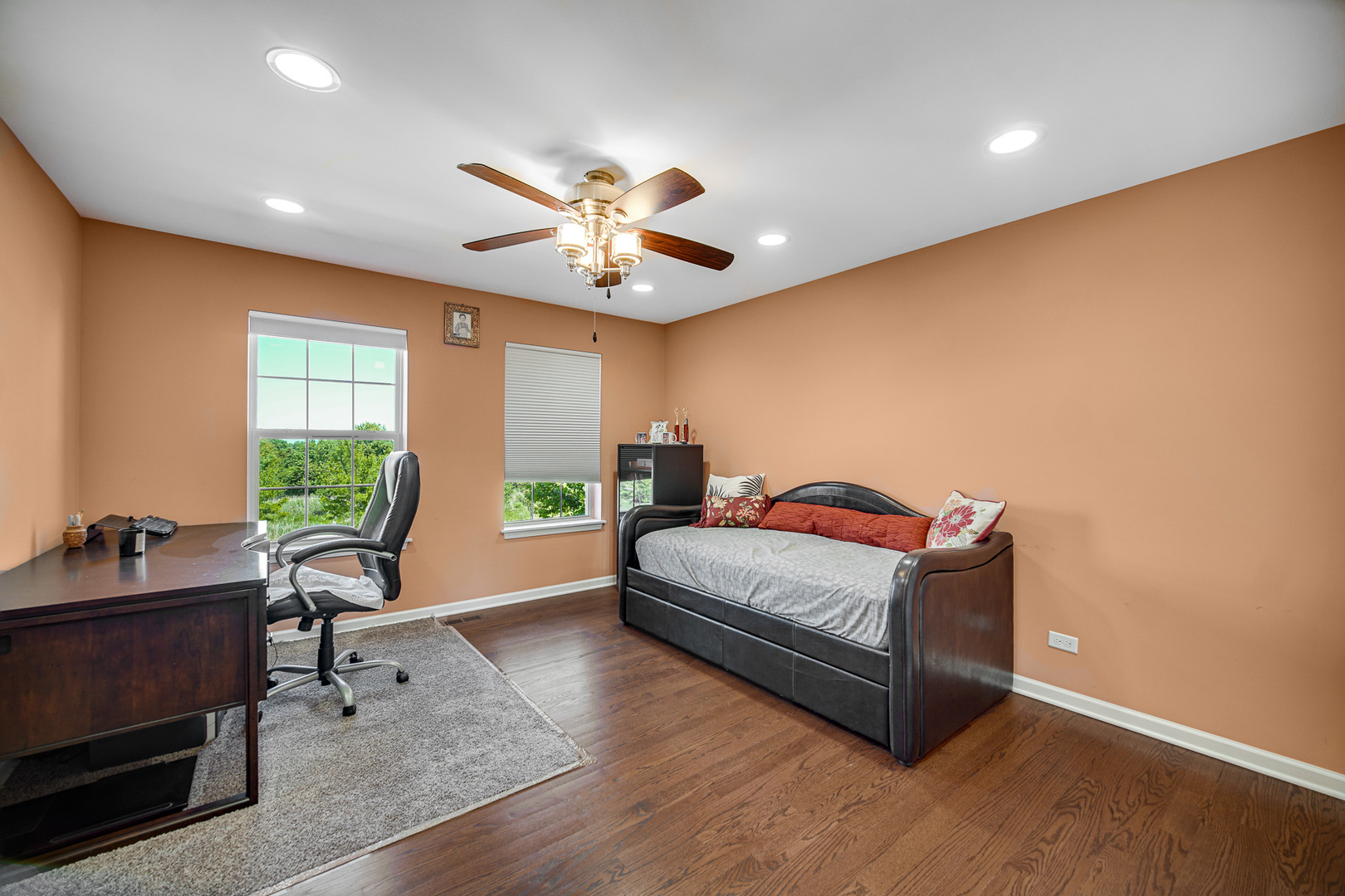 15 N Empress Drive, Hawthorn Woods, IL 60047