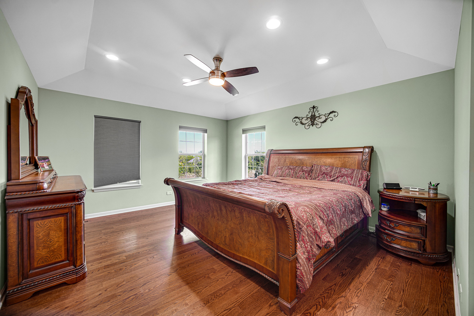 15 N Empress Drive, Hawthorn Woods, IL 60047