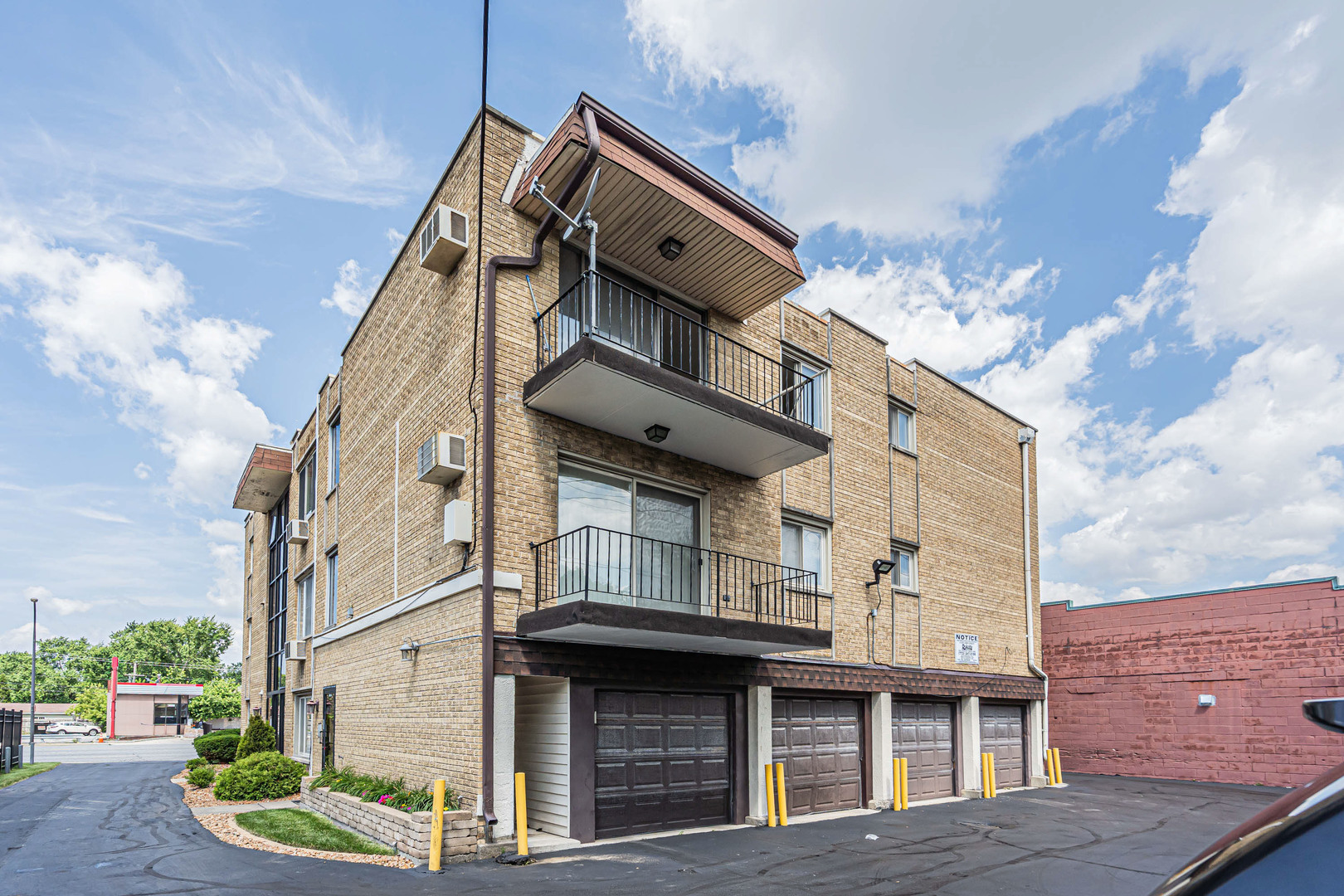 9819 S Cicero Avenue #6, Oak Lawn, IL 60453
