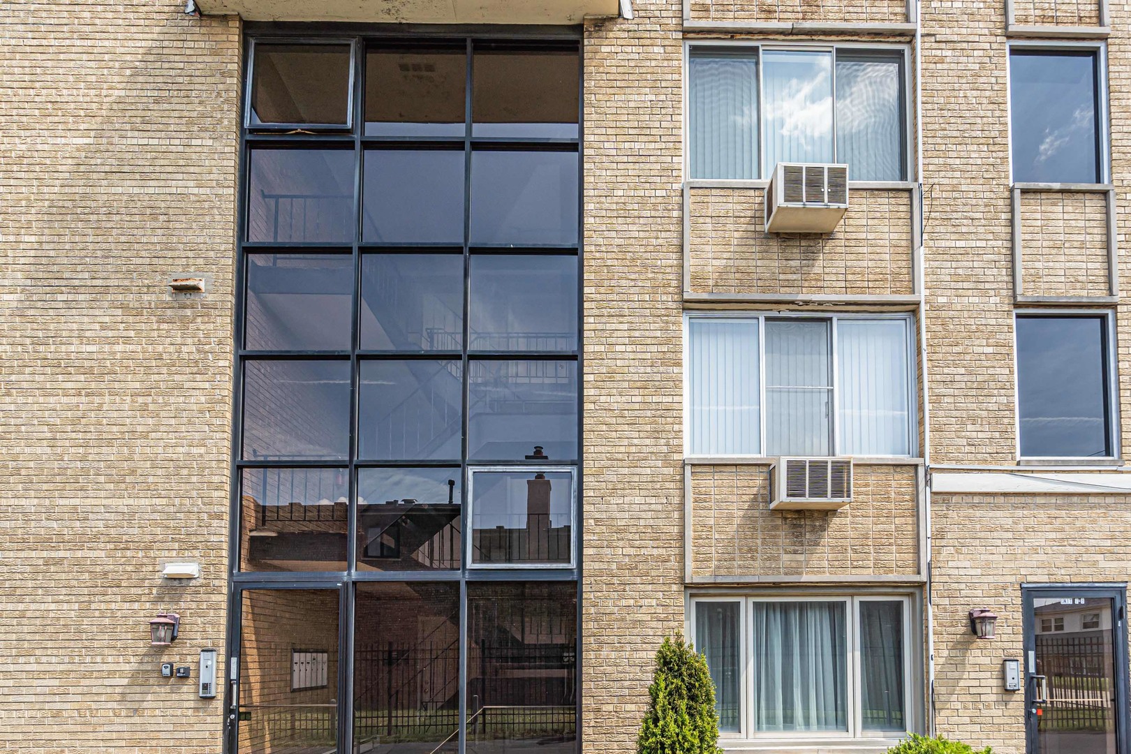 9819 S Cicero Avenue #6, Oak Lawn, IL 60453