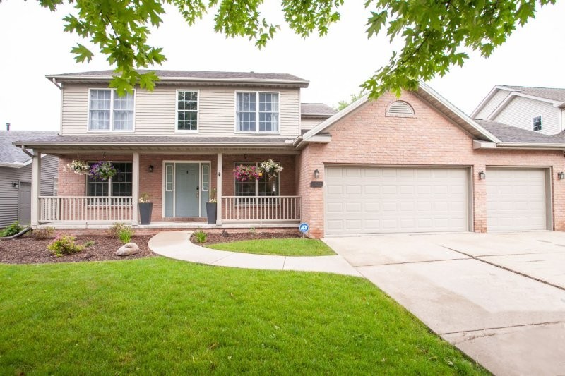 1502 Tearose Lane, Bloomington, IL 61704