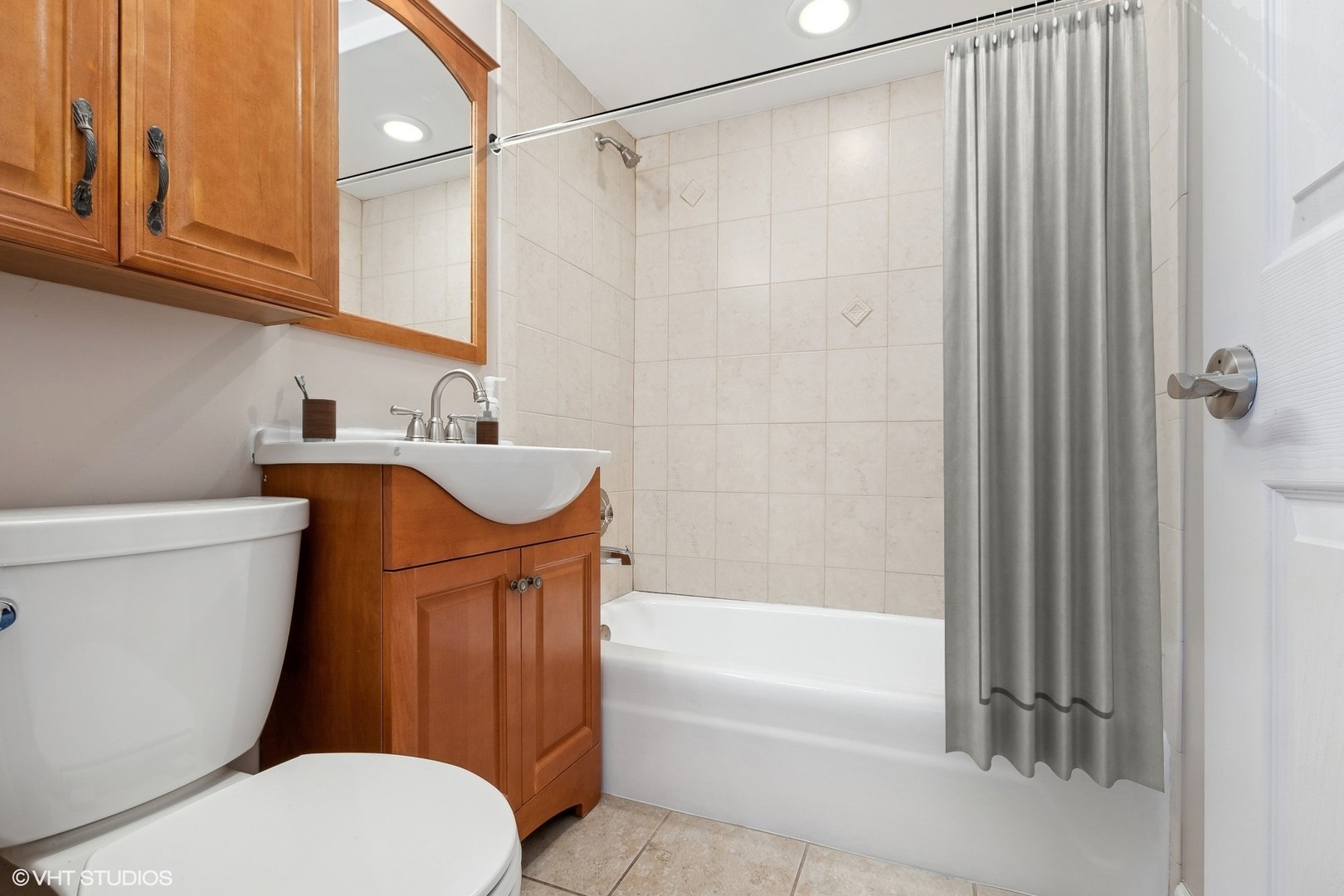 17220 71st Avenue #2, Tinley Park, IL 60477