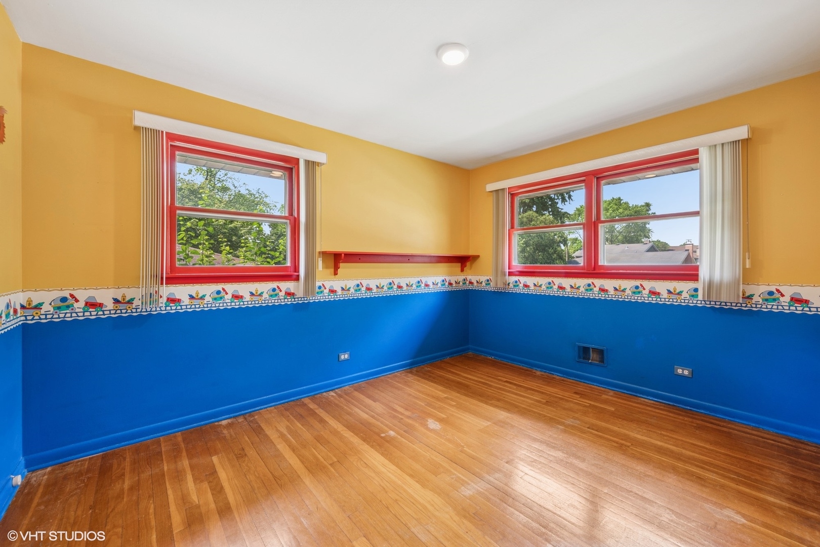 1007 N Gibbons Avenue, Arlington Heights, IL 60004