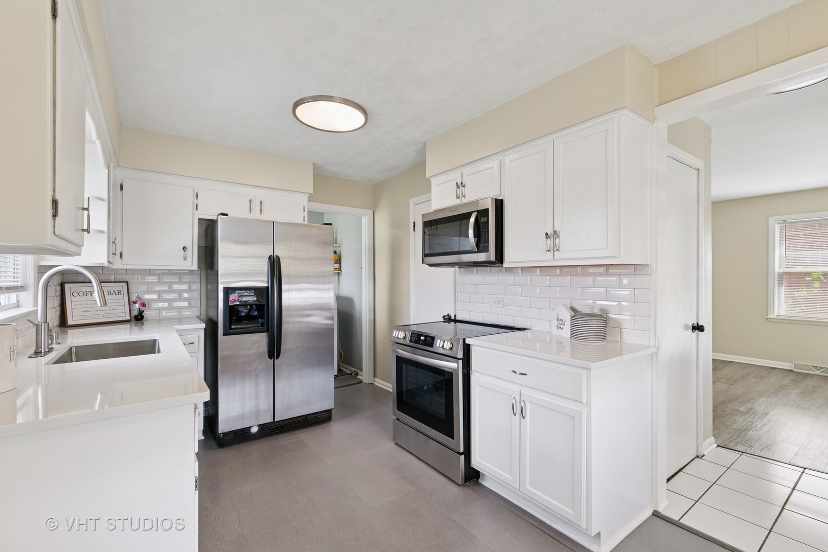 4613 S Laramie Avenue, Chicago, IL 60638